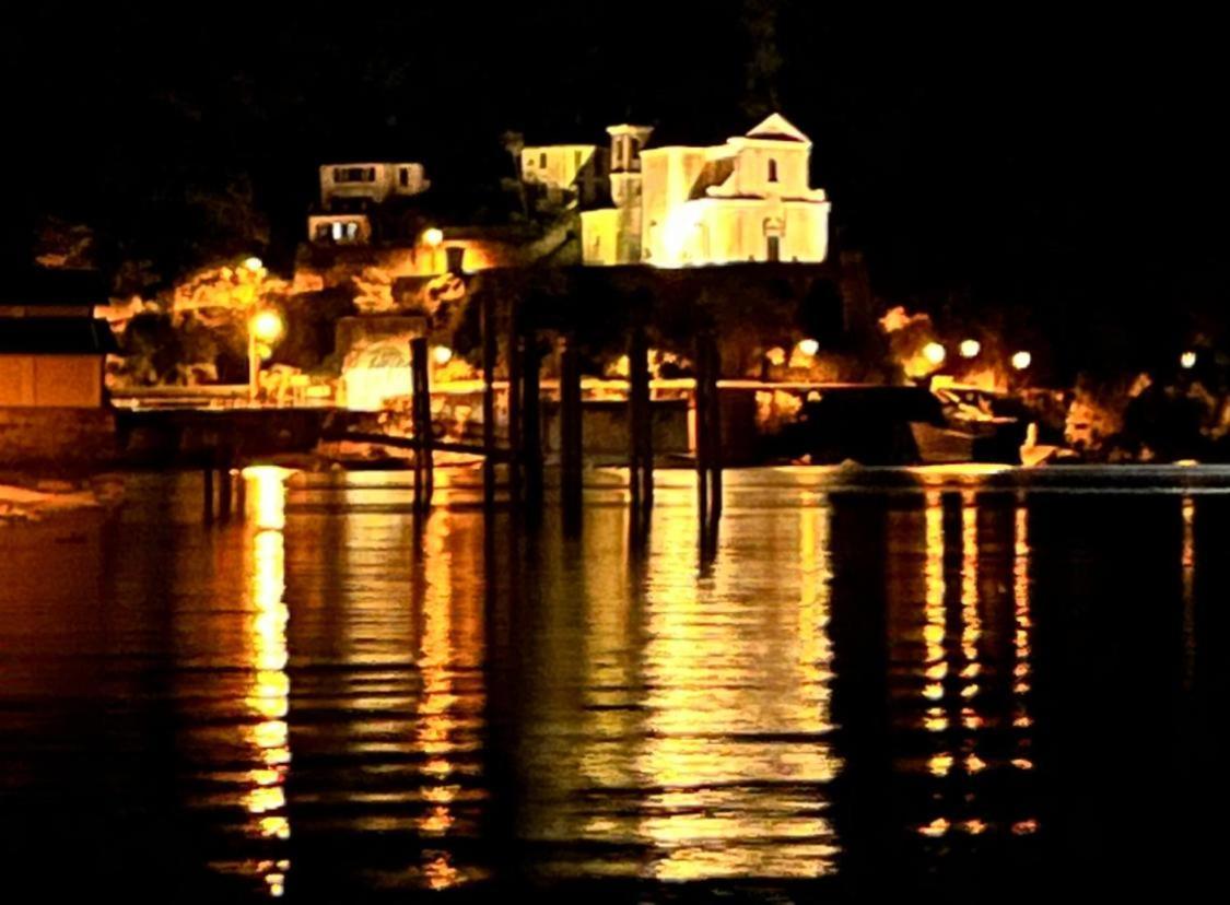 Villa Del Castanar Maccagno Eksteriør billede